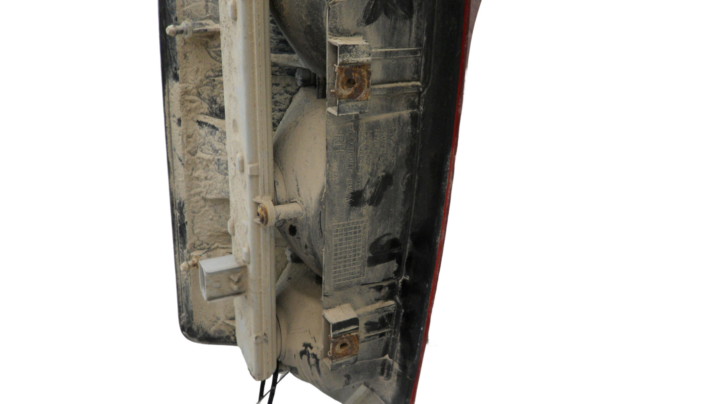 55277303AC 2002-2006 Dodge Ram Passenger RR Tail Light Assembly Used 55277303AC OEM