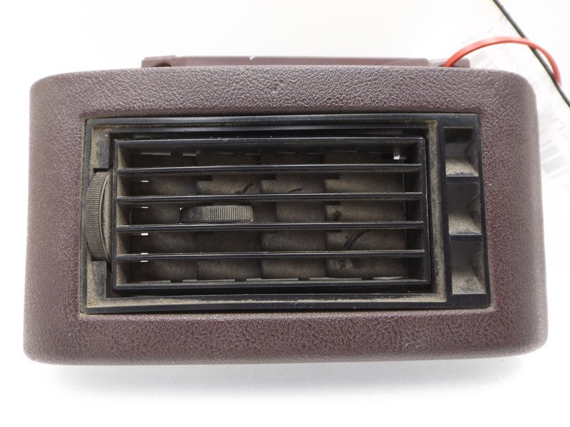 15646358 15646358 1988-1994 Chevrolet C / K 1500 Suburban Dashboard Air Vent
