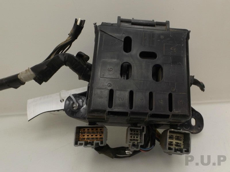4L2T 14A488 DH 2004 Mercury Mountaineer 4.6L Rear Fuse Box 4L2T14A488DH (cover damage)