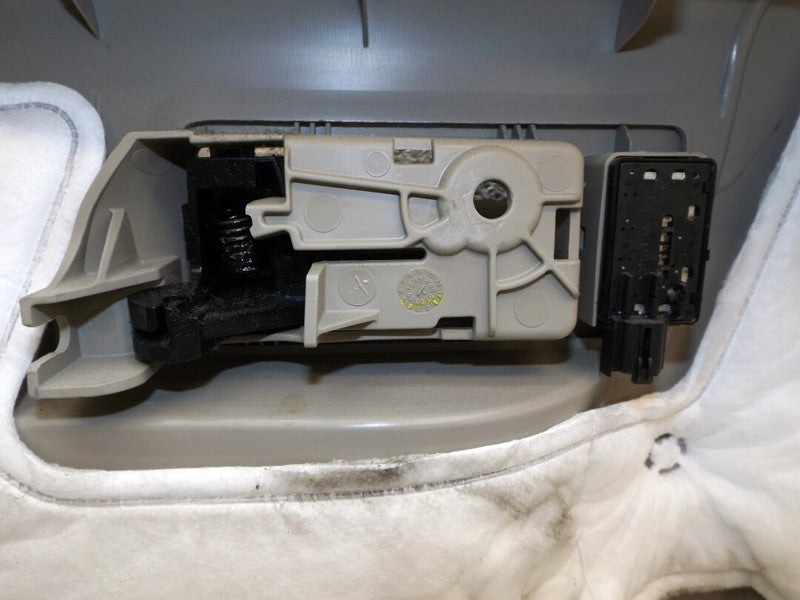 9L8Z7823942CC 2008-2012 Ford Escape Passenger FR Interior Door Panel Used OEM 8L847823942