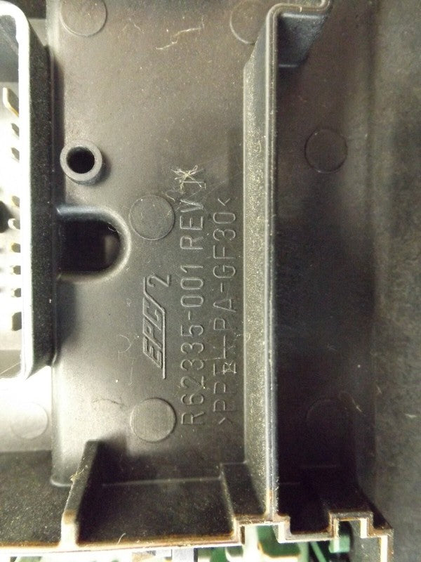 4692235AJ 2008 Jeep Liberty Fuse Relay Box Used OEM KAE23A02E7