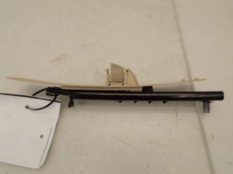 1L2Z78602B82AA 2006-2010 Mercury Mountaineer Passenger FR Seat Belt Height Adjuster Used OEM
