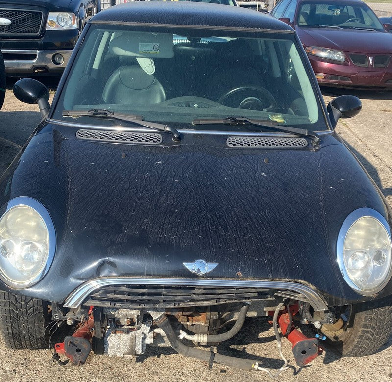 148079009 2002-2006 Mini Cooper Fuse Box 1.6L Used 61146906614 OEM
