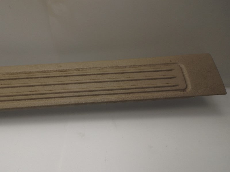 YF1Z5413208AAA YF1Z5413208AAA 2004-2007 Ford Taurus Passenger Door Sill Plate