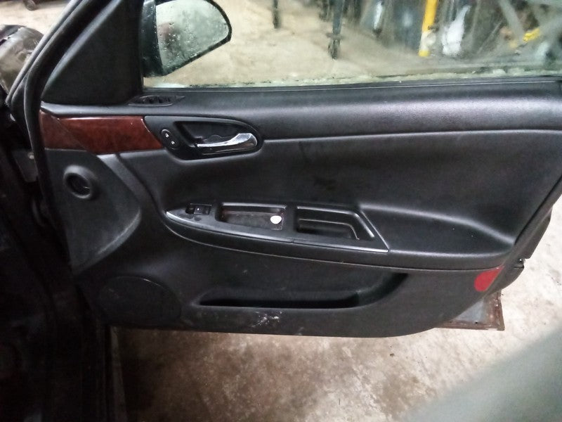 23312080 2009-2011 Chevrolet Impala FL Door Pillar Post Trim Set Used 23312080 OEM