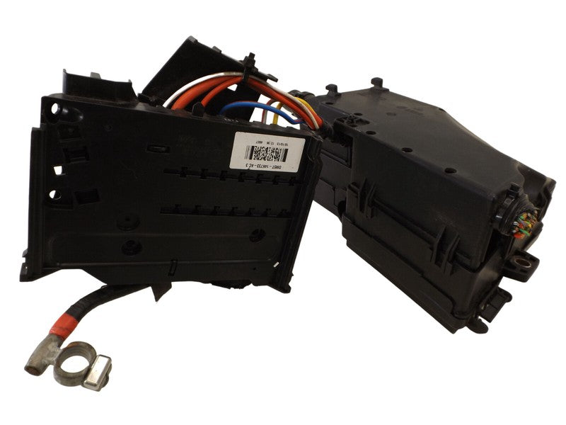 AV6T14A067AC 2012-2014 Ford Focus Fuse Relay Box Used AV6T14A067AC OEM