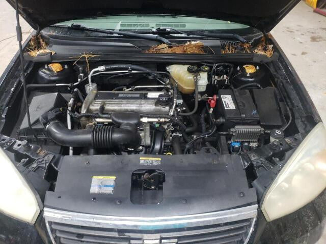 22728824 2004-2008 Chevrolet Malibu Fuse Junction Block Used 22728824