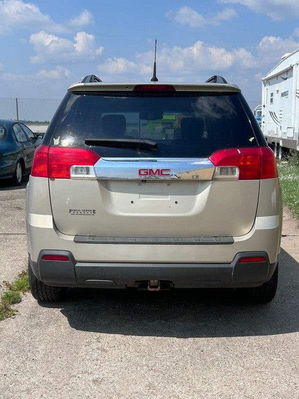 23333996 2010-2017 GMC Terrain Liftgate Finish Panel W/ Camera, Wiring Used 23333996 OEM