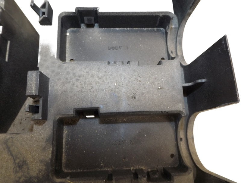23158538 2010-2017 Chevrolet Equinox Engine Bay Fuse Box Lower Cover Used OEM 23158538