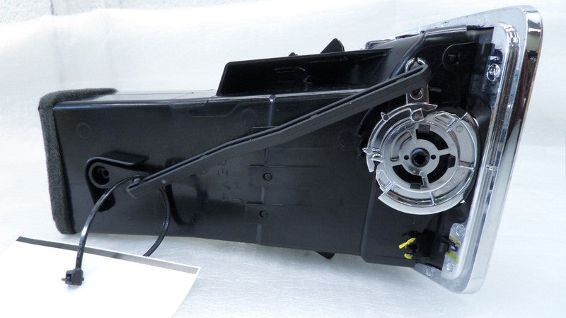 1QY60DX9AJ 2011-2016 Chrysler Town & Country FR Dashboard Air Vent Used 1QY60DX9AJ OEM