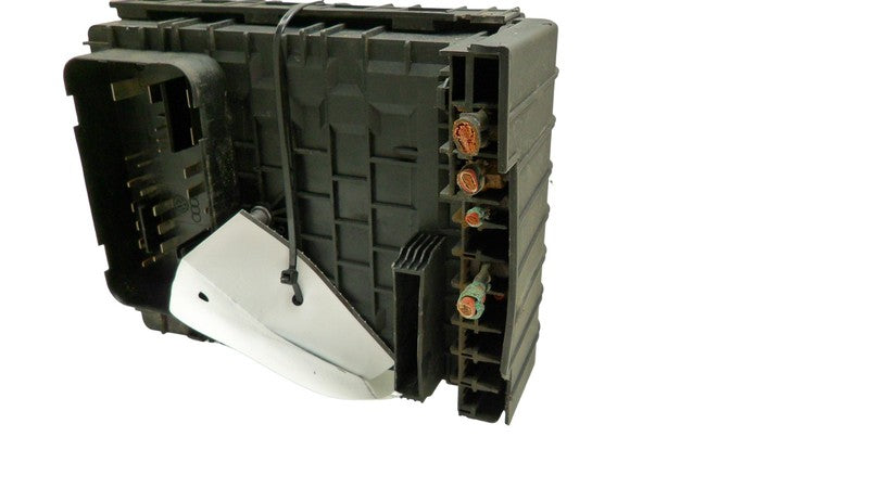 1K0937125A 2006-2009 Volkswagen Rabbit Fuse and Relay Center Used 1K0937125A OEM
