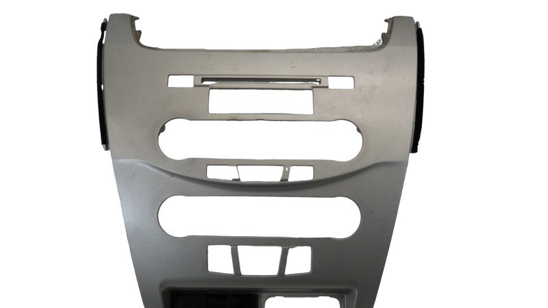 8S4Z5404302DC 2008-2011 Ford Focus Instrument Panel / Radio Trim Bezel Used 8S4Z5404302DC OEM