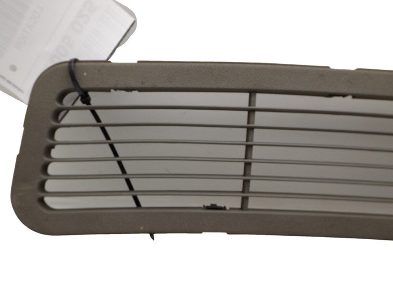15039948 1997-2008 GMC Safari Windshield Defroster Vent Grille Used OEM 15961203