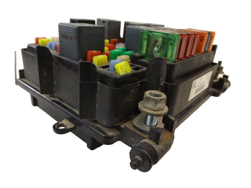 12193645-09 1999-2006 GMC Yukon XL 1500 Fuse Box Used 12193645-09 OEM