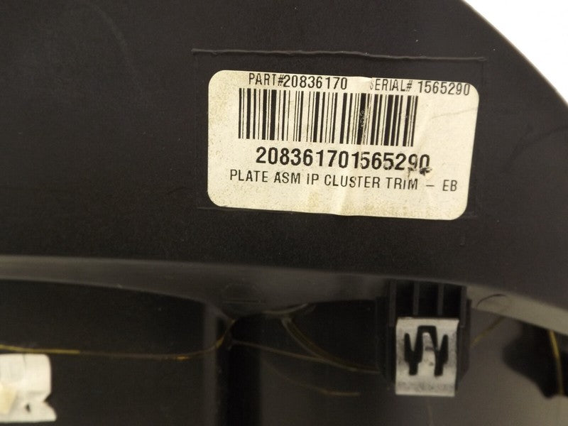 20836170 2009-2012 Chevrolet Traverse Instrument Cluster Speedometer Cover Used 20836170