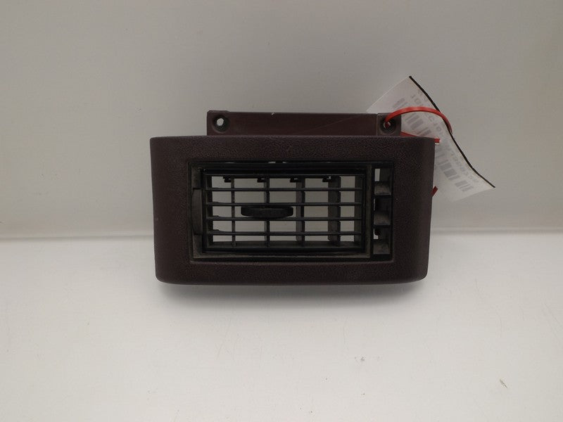 15646358 15646358 1988-1994 Chevrolet C / K 1500 Suburban Dashboard Air Vent
