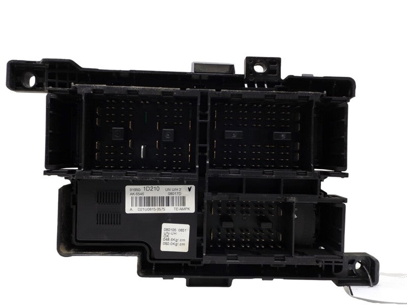 919501D200 2007-2012 Kia Rondo Fuse Relay Box Used OEM 919501D210