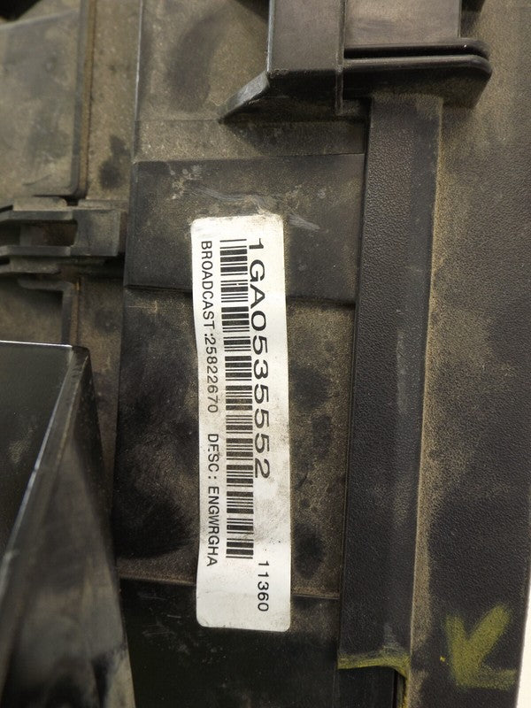 P25822670 2004-2009 Cadillac SRX Fuse Box W/ Bracket & Cover Assembly Used 15870409