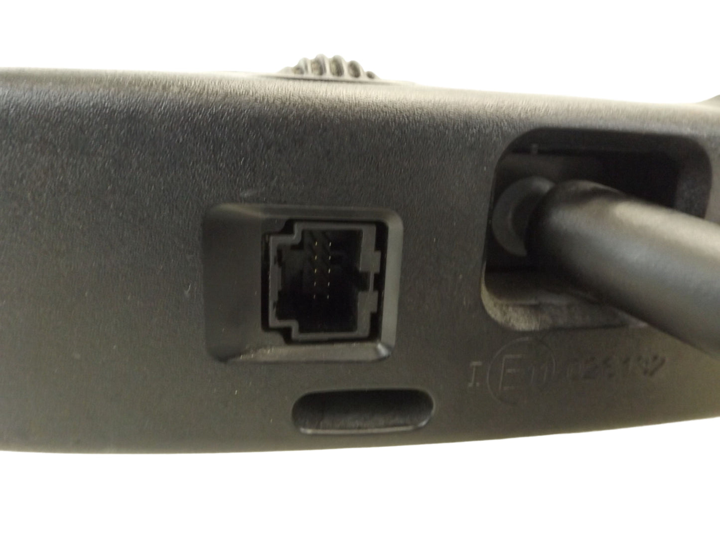 8U5Z17700V 09-12 Ford Escape Interior Rear View Mirror Auto dim W/O Mic Used 8U5Z17700V OEM