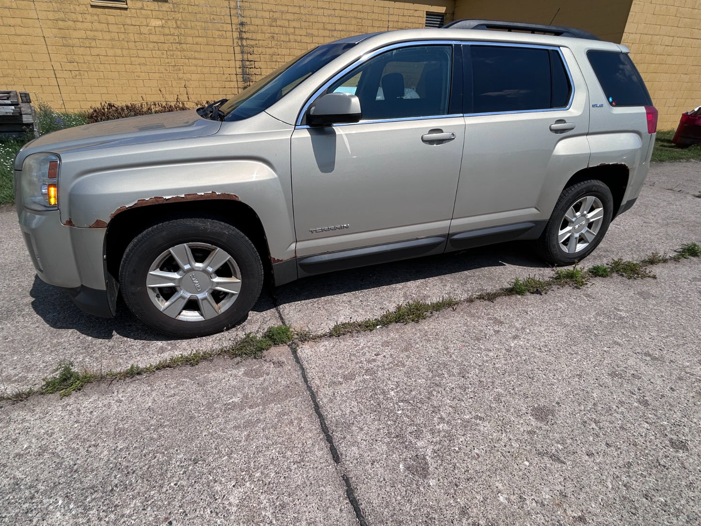20985749 2011-2017 GMC Terrain FL Body A-Pillar Trim Panel Used 20985749 OEM
