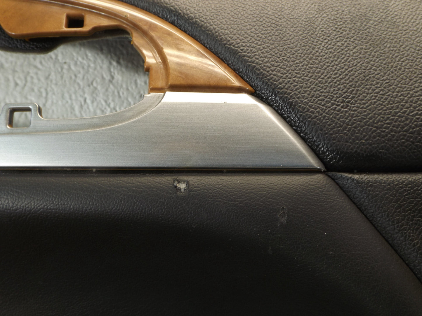 84014300 2008-2012 Buick Enclave Driver FL Door Interior Trim Panel Used 20958538 OEM