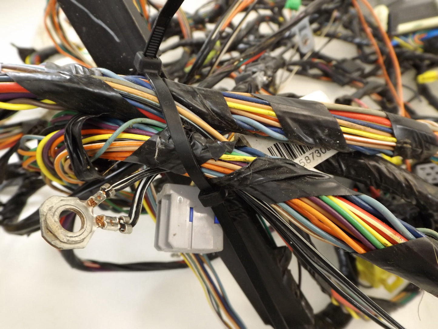 25882622 08-09 Chevrolet Silverado 1500 Body / Interior Wiring Harness Used 25882622 OEM