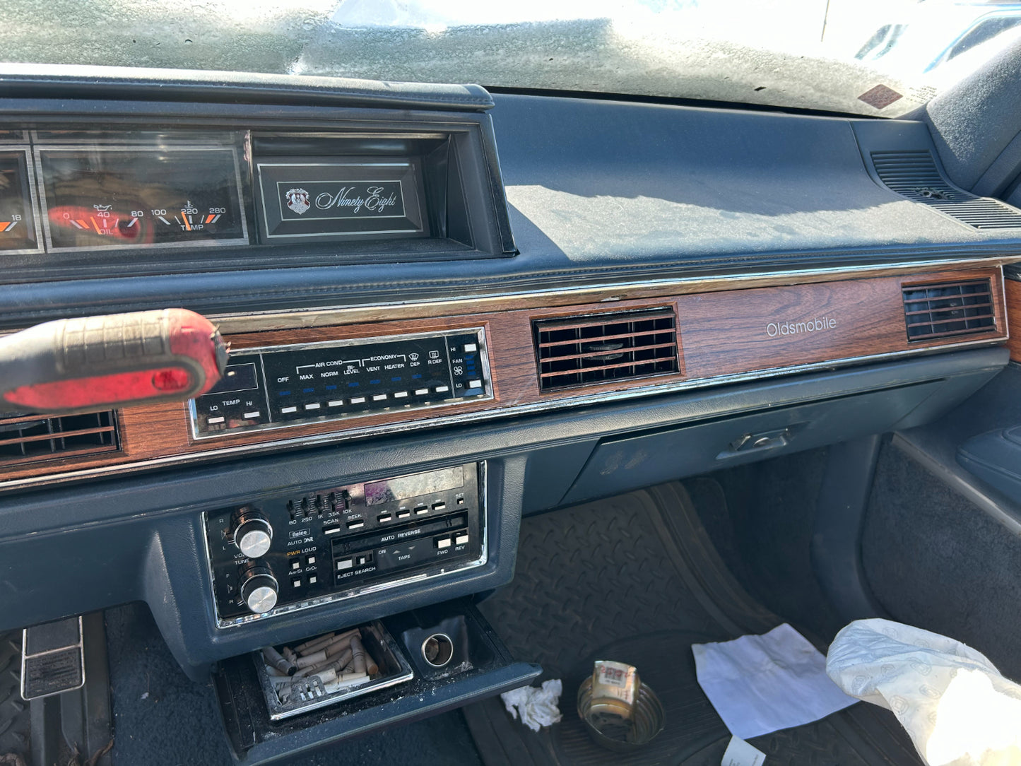 20650167 1986-1988 Oldsmobile 98 Driver Front Left Seat Trim Panel Used 20650167