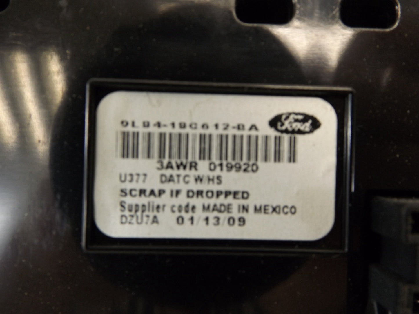 8L8Z19980G 09-12 Ford Escape HVAC Temperature Control 2.5L W/ Heated Seats 8L8Z19980G OEM