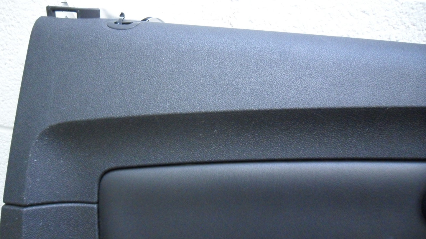 20952589 2009-2012 Chevrolet Traverse RL Door Interior Trim Panel Used 20952589 OEM