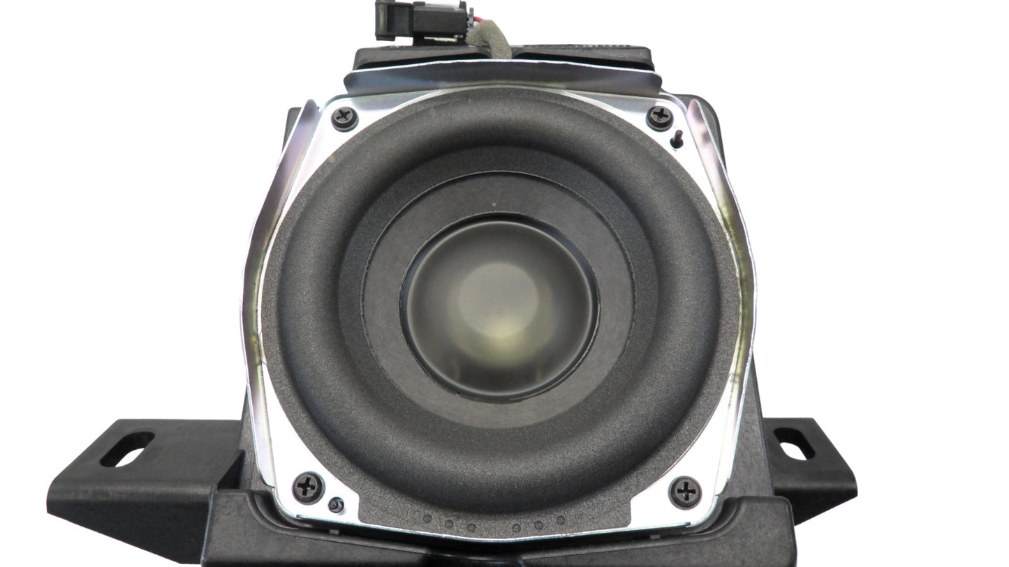 15122608 2013-2017 GMC Acadia Bose Rear Subwoofer Speaker Used 15122608 OEM