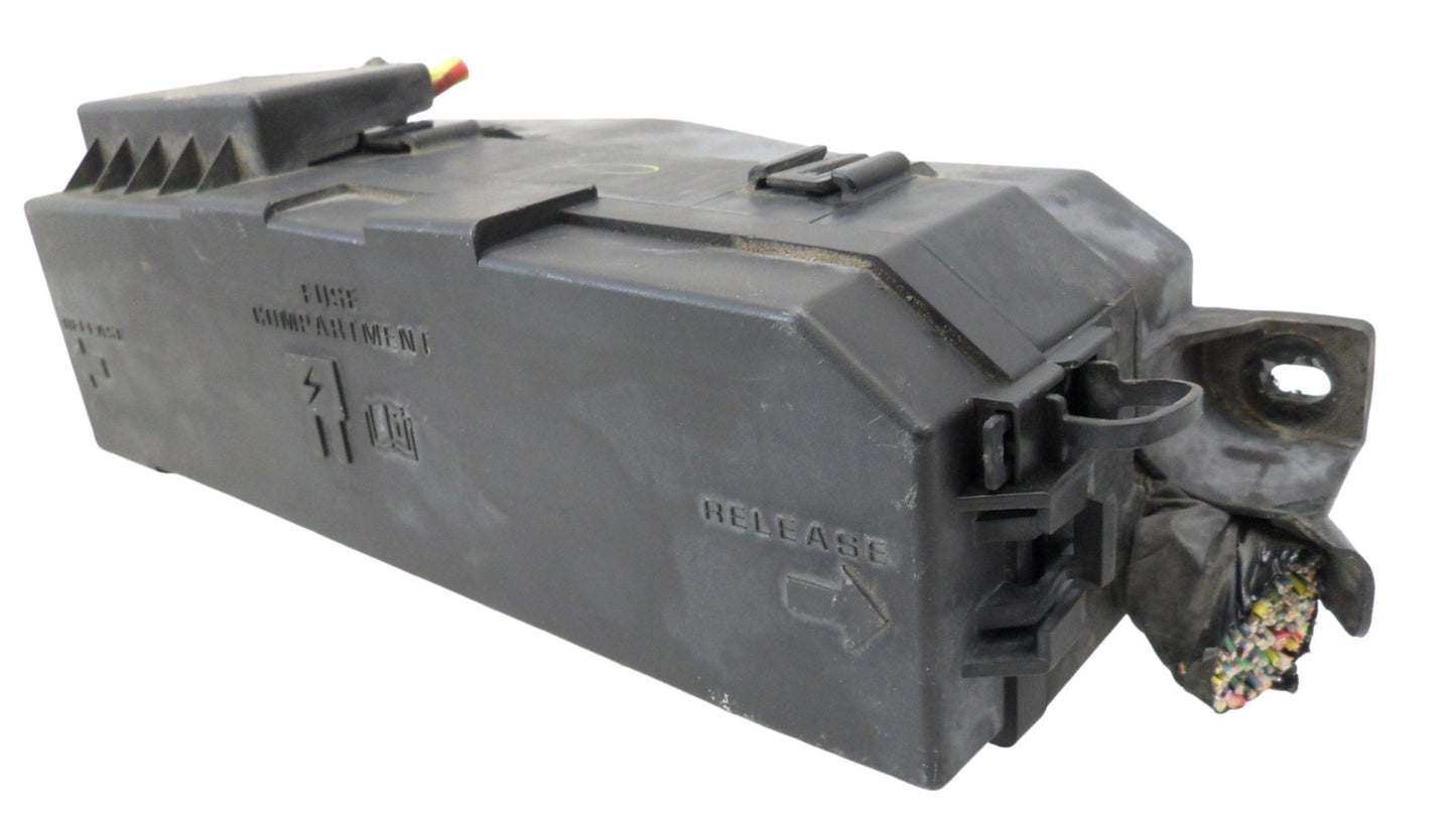 9L8T14A003BA 2009 Ford Escape Fuse Box 9L8T14A003BA OEM USED VIN 7 (8th digit)