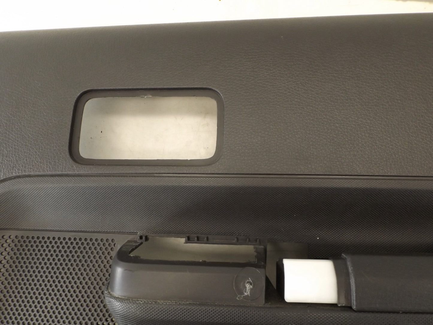 7T4Z7827406AD 2007-2010 Ford Edge Driver RL Door Interior Trim Panel Used 7T4Z7827406AD OEMM