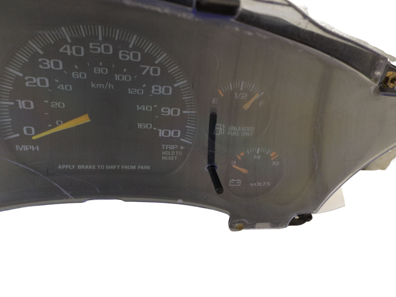 16255825 2000-2005 Chevrolet Astro Instrument Cluster Used 16255825  OEM