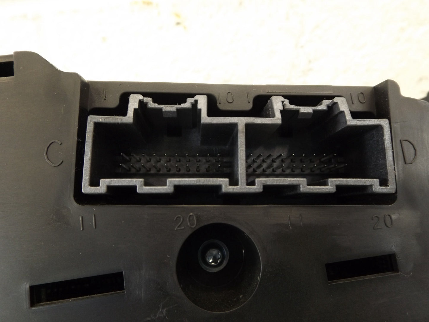 P05172732AD 2010 Only Chrysler Sebring Instrument Cluster 212K Used P05172732AD OEM