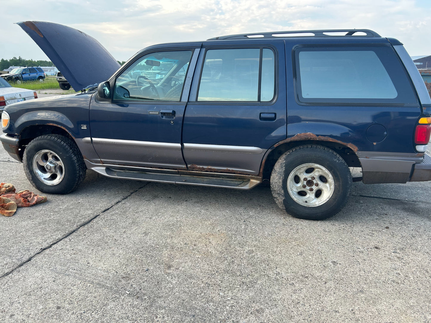 XL2Z7804459AAC 95-01 Mercury Mountaineer Instrument Panel Knee Bolster Used XL2Z7804459AAC OEM