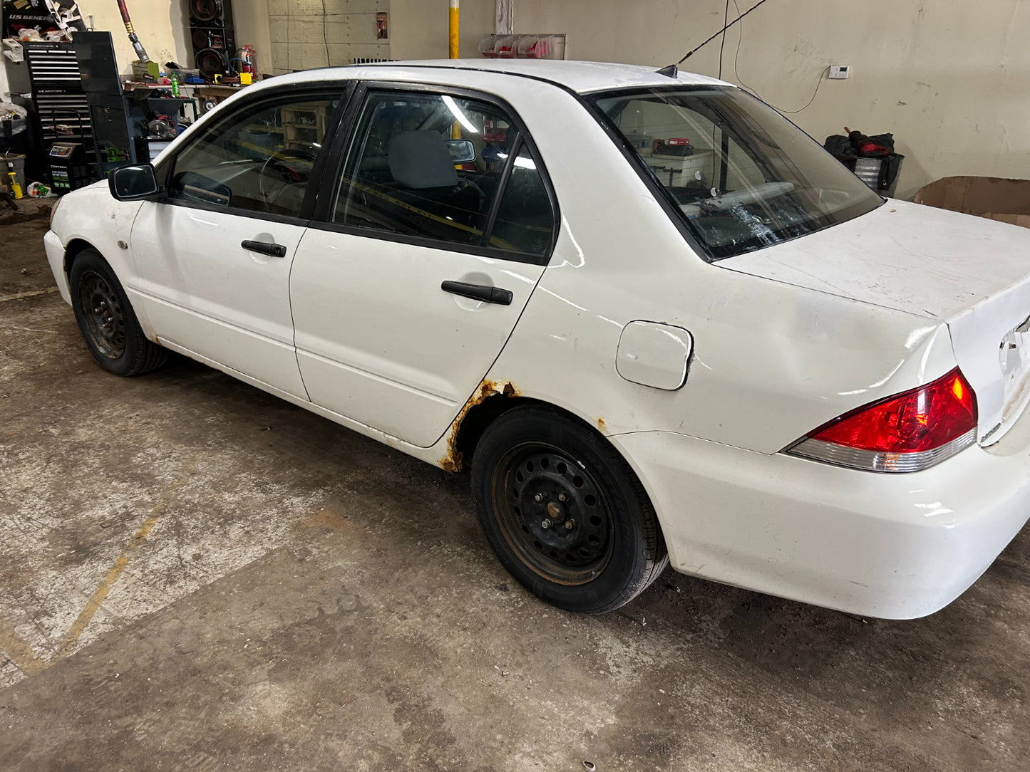 MR506452 2002-2007 Mitsubishi Lancer Instrument Cluster Bezel Used MR506452 OEM