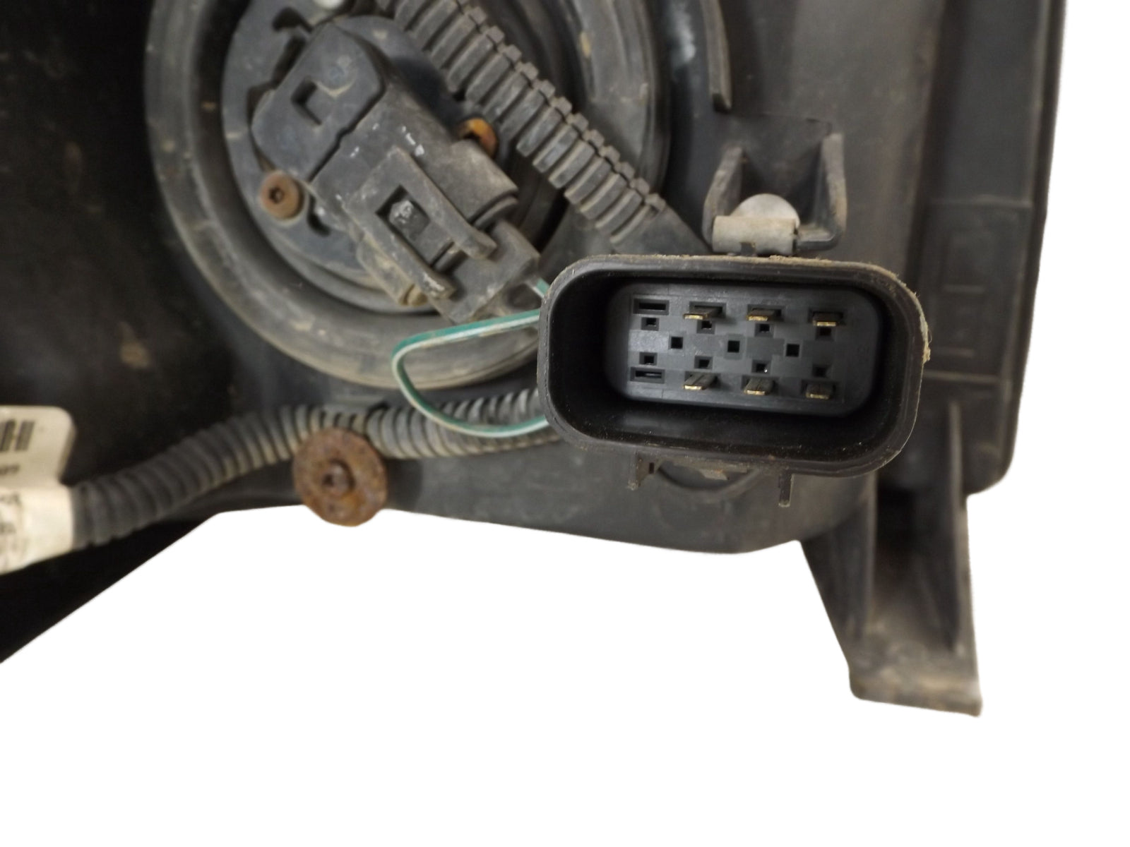 25833678 2007-2013 Chevrolet Silverado 1500 Driver FL Headlight Used 25833678 OEM