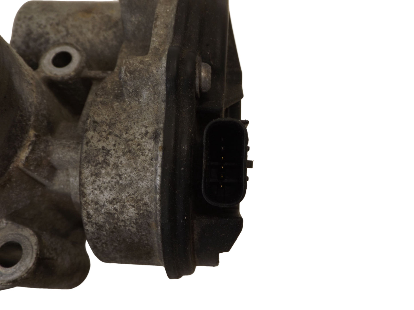 9L8Z9E926A 2010-2012 Ford Escape Fuel Injection Throttle Body 3.0L Used 9L8Z9E926A OEM