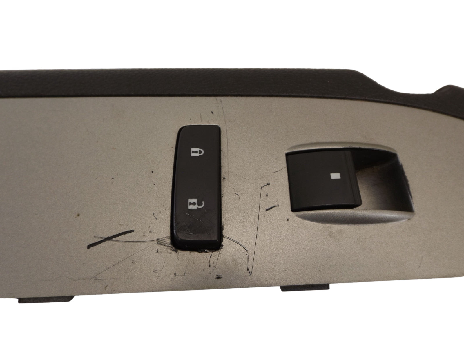 20945132 2008-2013 Chevrolet Silverado FR Door Window Switch W/ Bezel Used 20945132 OEM