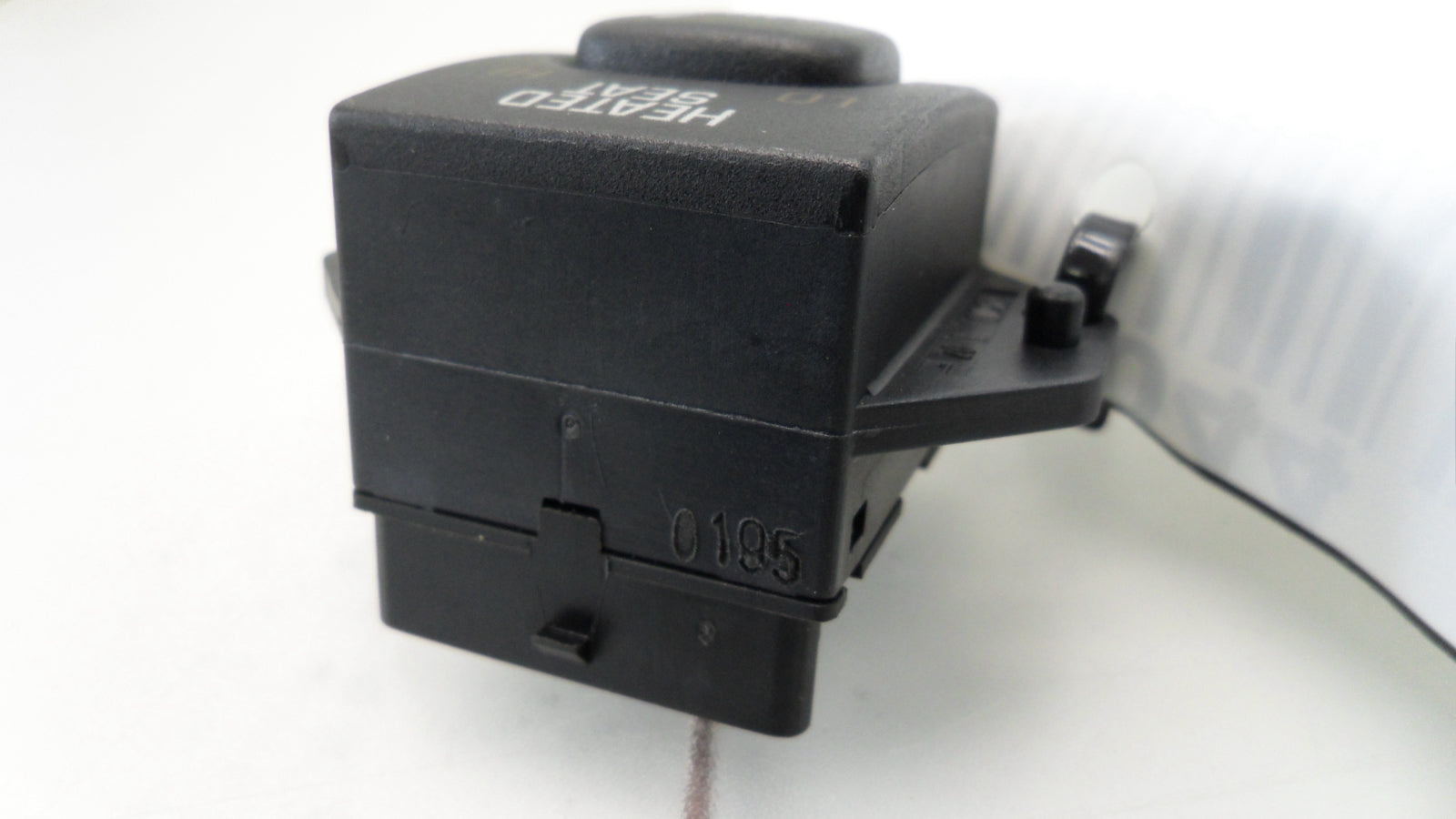 25623723 1997-2005 Buick Park Avenue Passenger Front Seat Heater Switch OEM 25623723 