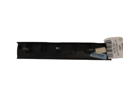XQ90XT1AE 2008-2010 Chrysler Sebring Driver FL Door Sill Plate Used XQ90XT1AE OEM