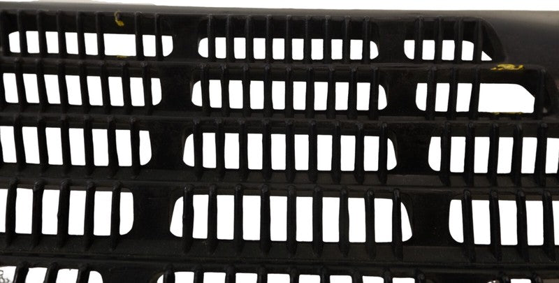 15157933 1998-2005 Chevrolet Blazer Air Inlet Grille Panel Used OEM 15157933