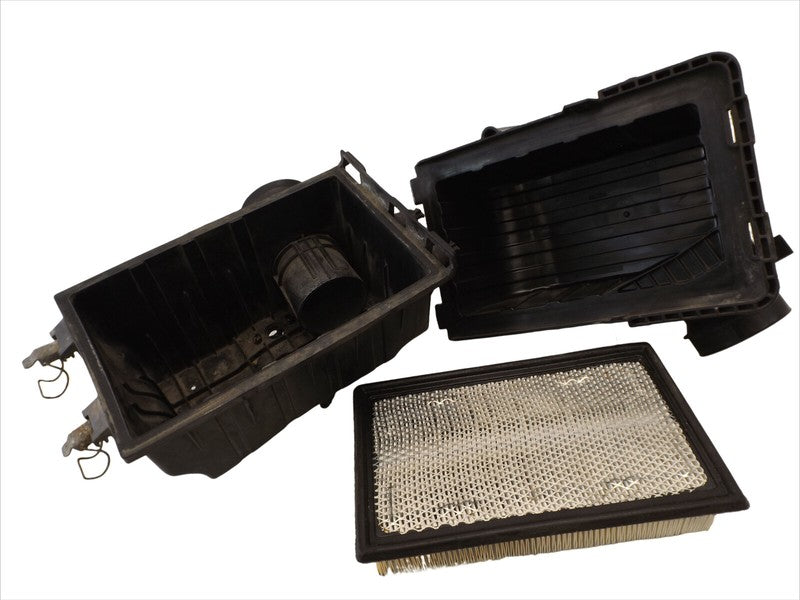 6L2Z9600D 2002-2005 Ford Explorer Air Filter and Housing Assembly 4.6L Used 6L2Z9600D OEM