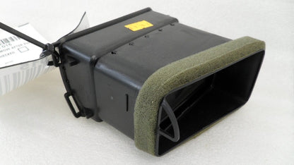5G1X54046B31A 2005-07 Ford Five Hundred Passenger FR Dashboard Air Vent Used 5G1X54046B31A OEM