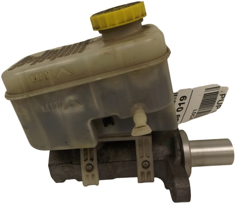 68004467AD 2008-2012 Jeep Liberty 3.7L Brake Master Cylinder W/ Reservoir Used OEM 202400