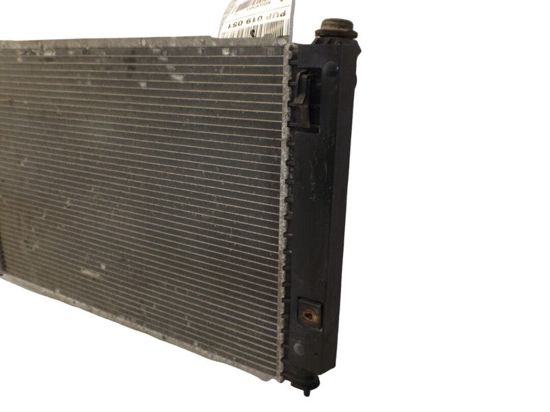 H2MZ8005S 2008-2012 Ford Escape 2.5L Engine Radiator Used OEM H2MZ8005S