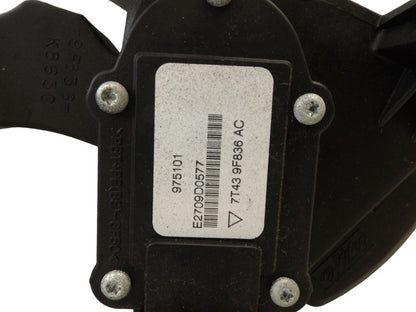 7T439F836AC 2007-2010 Ford Edge Accelerator Pedal Assembly Used 7T439F836AC OEM