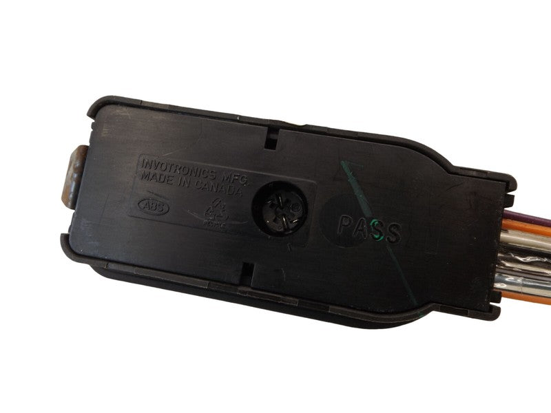 15032060 1999-2006 GMC Yukon Rear Seat Heater Switch Used 15004622 OEM