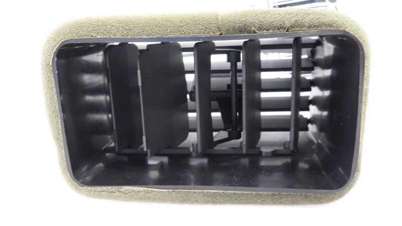 5G1X19C681A 2005-2007 Ford Five Hundred CR Dashboard Air Vent Used 5G1X19C681A OEM