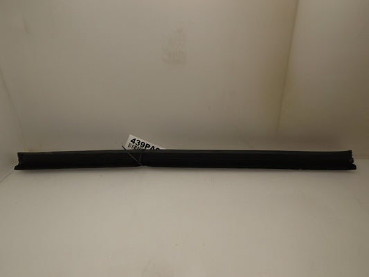 F75Z7825861AA 1999-2002 Ford Expedition Right Rear Inner Belt Seal